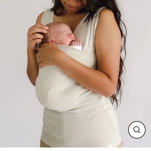 Lalabu Soothe Shirt (BRAND NEW)for baby wearing.